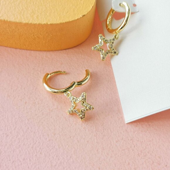 Kendra Scott - Jae Star White Crystal Gold Earrings - NEW - Picture 3 of 3